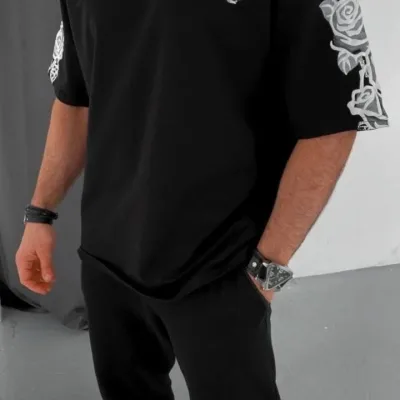 Pánské černé oversized letní tričko s potiskem a cyklistickým výstřihem 1
