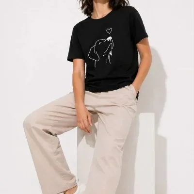 Ženska crna minimal pas figura print majica 3
