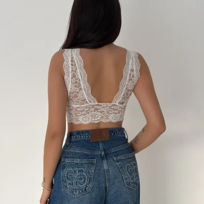 Kadın Beyaz Dantel Bralet Crop Sütyen V Yaka Askılı 2