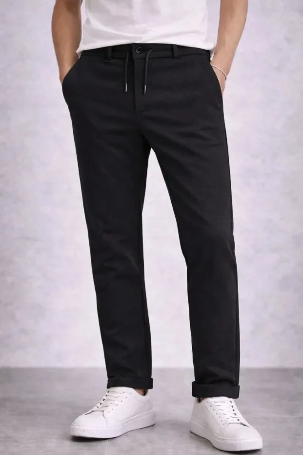 Men's Black Modern Cut Double Cuff Pocket Pants 3