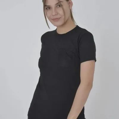 Γυναικείο Μαύρο Στενό T-shirt με Στρογγυλή Λαιμόκοψη και Δικτυωτή Τσέπη 2