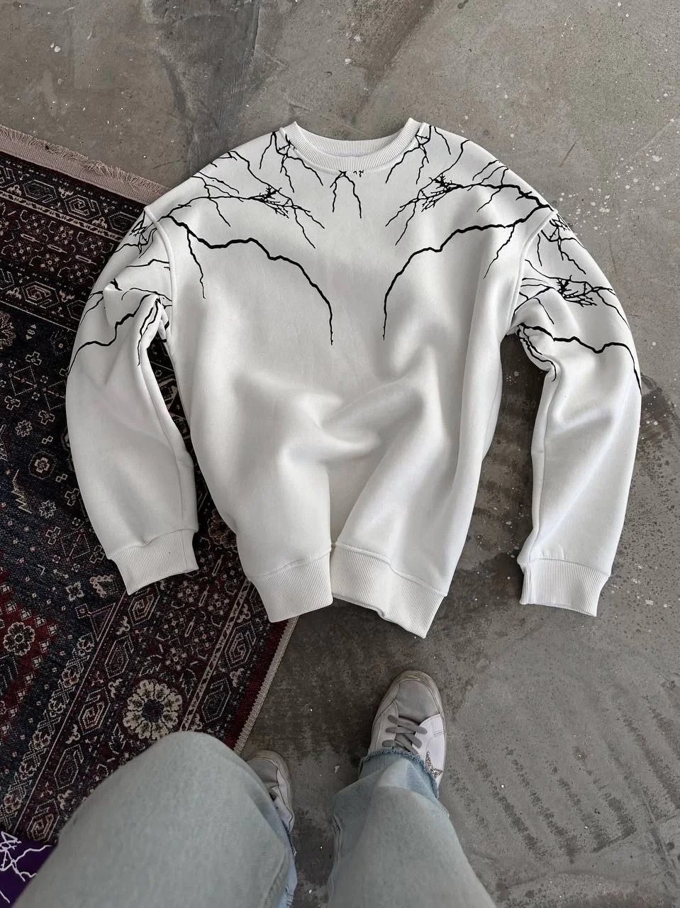 Kadın Beyaz Oversize 3 İplik Pamuklu Bisiklet Yaka Baskılı Sweatshirt