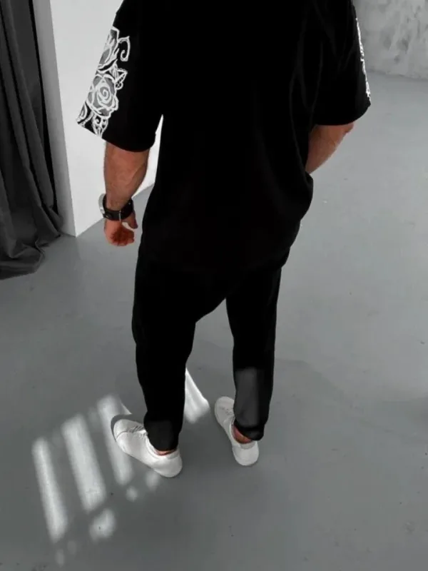 Pánské černé oversized letní tričko s potiskem a cyklistickým výstřihem 2