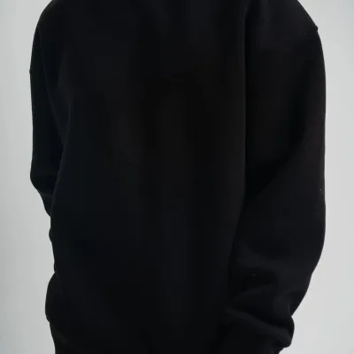 Sweatshirtê Mêran ê Reş 3 Têl Pembû Bi Milê Dirêj û Stûyê Bisîkletê 1