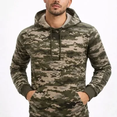 Pánský maskáčový sweatshirt s kapucí a klokaní kapsou, 2 nitě 1