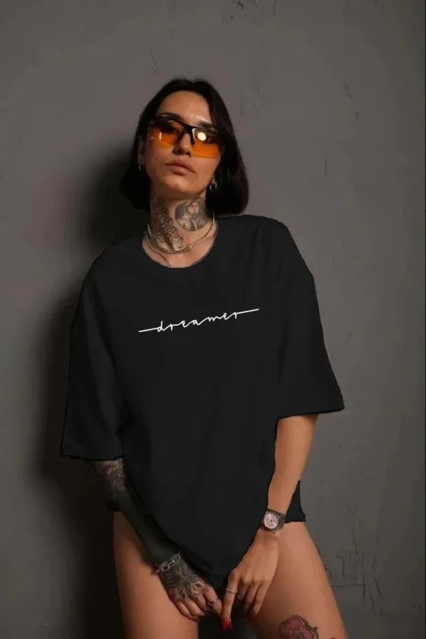 Γυναικείο Μαύρο Oversize Στρογγυλό Λαιμό Τυπωμένο Κοντομάνικο Μπλουζάκι 1