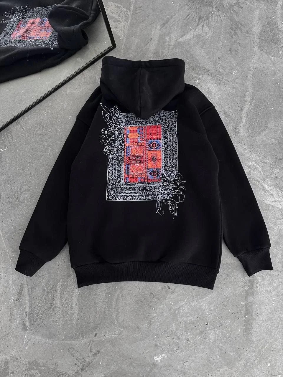 Férfi fekete 3 szálas pamut nyomott kapucnis kenguru zsebes sweatshirt 6