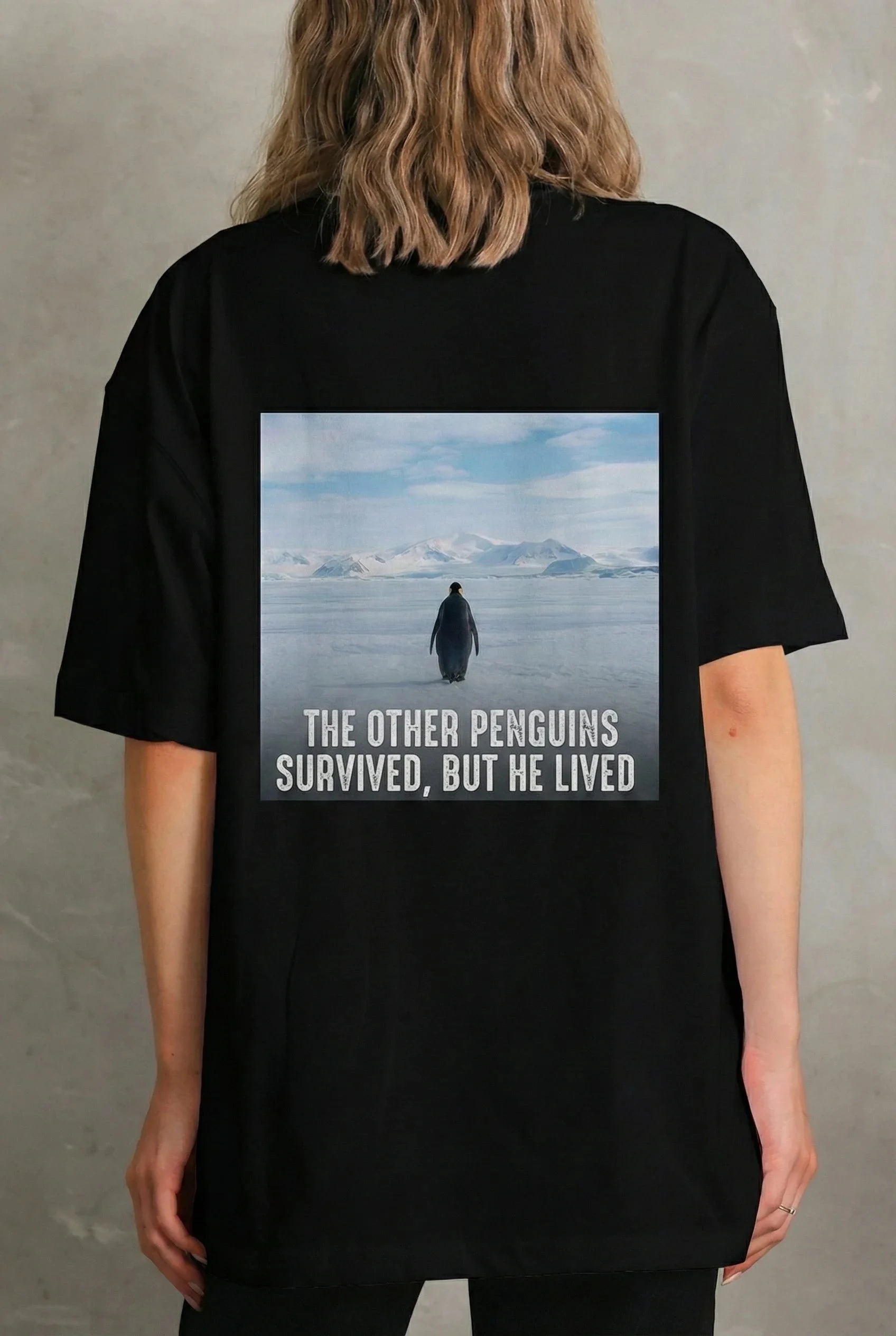 Femeie Tricou Negru cu Guler Bicicletă, Imprimeu Pinguin, Mânecă Scurtă