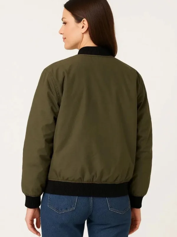 Dámská khaki bomber bunda s kapsami, prošívaná, podšitá a voděodolná 4