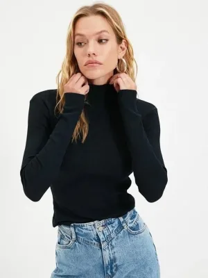 Damski czarny sweter body z golfem, prążkowany, z lycry