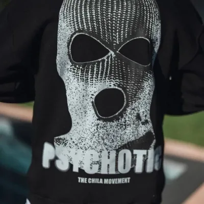 Sweatshirtê Reş ê Mêran ê Bi 3 Têlên Pembû, Stûyê Bisîkletê û Çapkirî 3