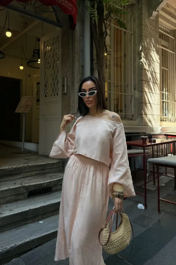 Béžová muslinová souprava halenka a sukně 5