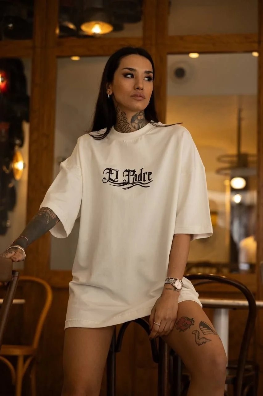 Kadın Beyaz Oversize Bisiklet Yaka Baskılı Kısa Kol Tişört