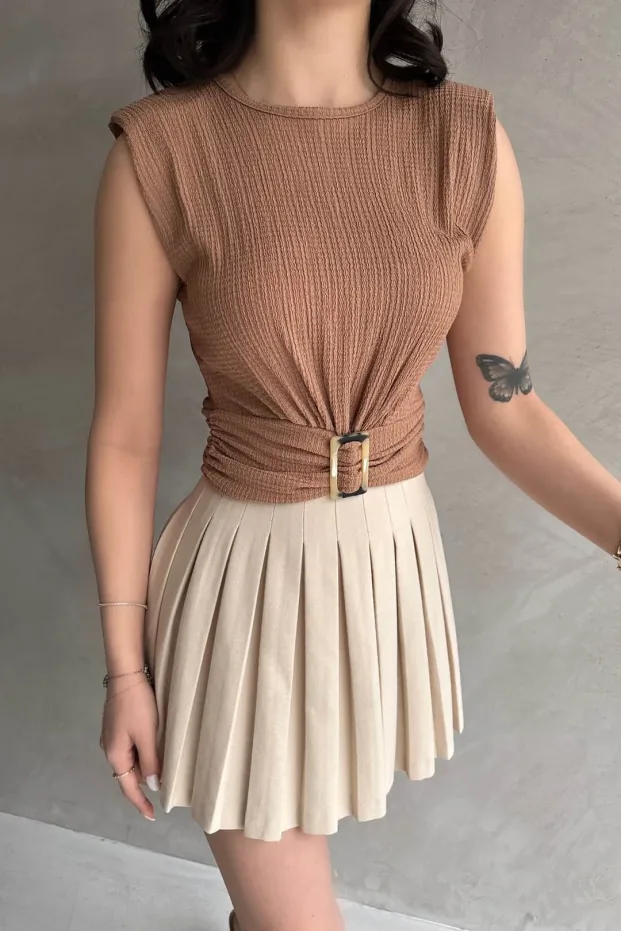 Bluza Bürümcük a Milê Bi Pêçek û Kemberê Bej 3