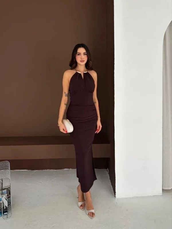 Ženska smeđa elegantna duga večernja haljina s prorezom i izrezom na leđima 2