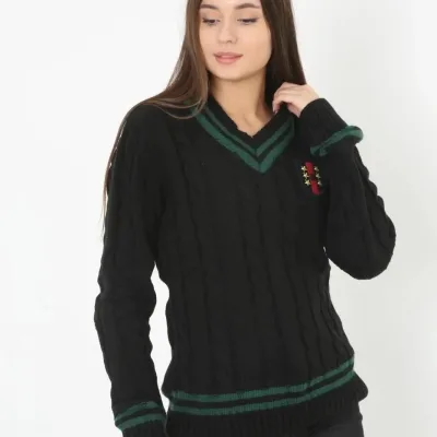 Women's Black V-Neck Knitted Cardigan 2