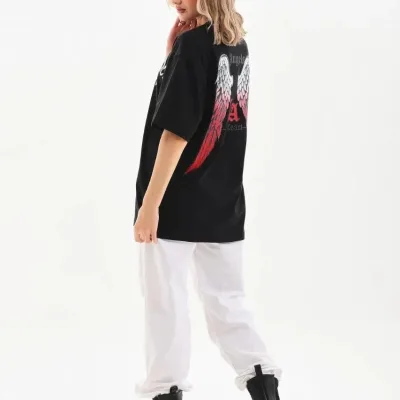 Damski oversize T-shirt czarny, dekolt w serek, nadruk 6