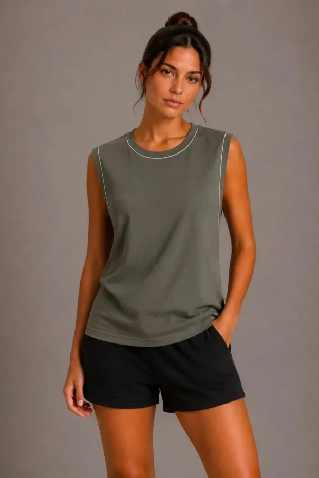 Γυναικείο Χακί Βασικό Αμάνικο Tank Top με Στρογγυλή Λαιμόκοψη και Αντίθετες Ραφές 1
