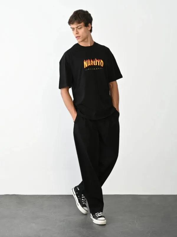 Tricou pentru bărbați, negru, regular fit, cu guler tip bicicletă, imprimat 2