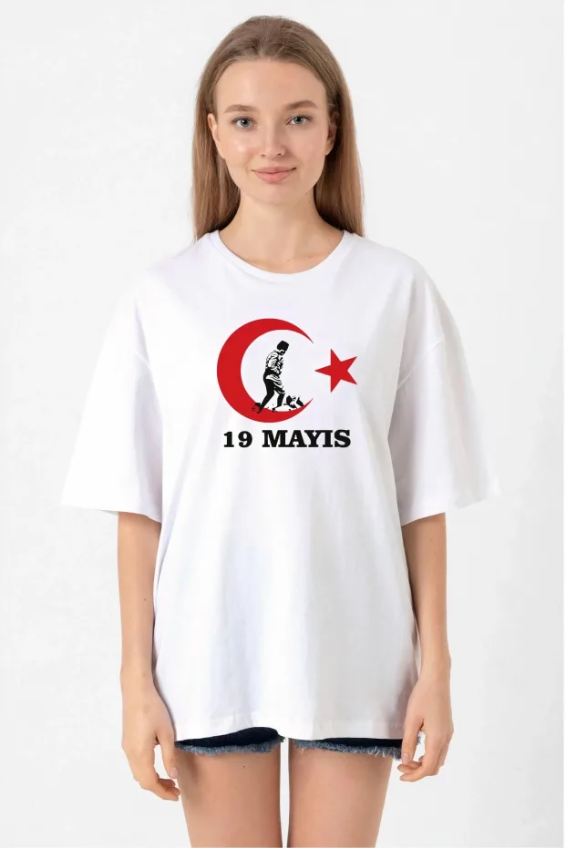 Erkek Beyaz Bisiklet Yaka 19 Mayıs Baskılı Atlet Tişört 1