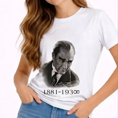 Девојче бела бициклистичка јака со печатење на Ататурк 1