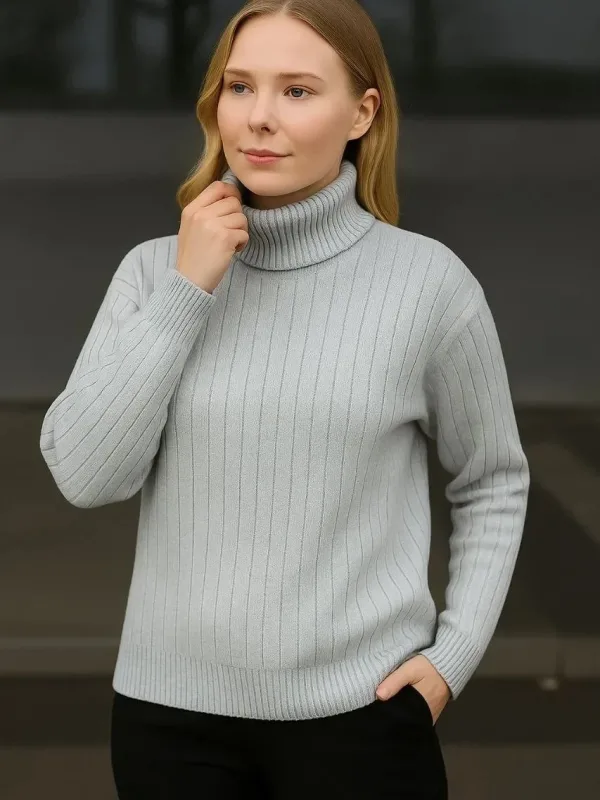 Women's Gray Thick Ribbed Full Turtleneck Knit Sweater 1