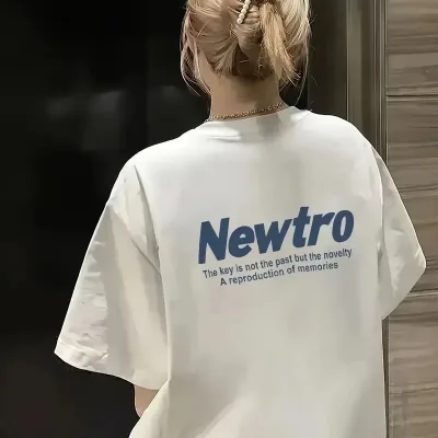 ქალის თეთრი Oversize Newtro ნაბეჭდი ველოსიპედის ყელის მაისური 1