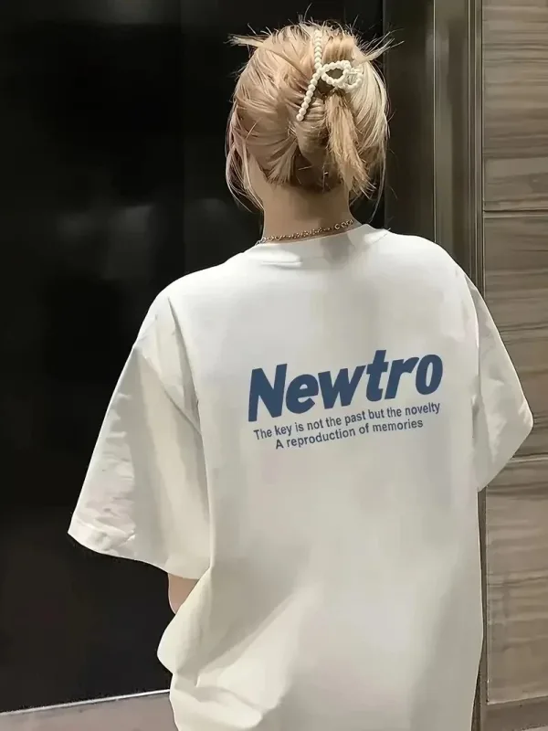 ქალის თეთრი Oversize Newtro ნაბეჭდი ველოსიპედის ყელის მაისური 1