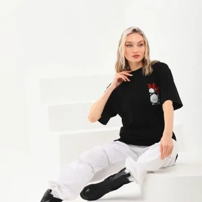 Dámske čierne oversize bicykel výstrih potlač letné tričko 7