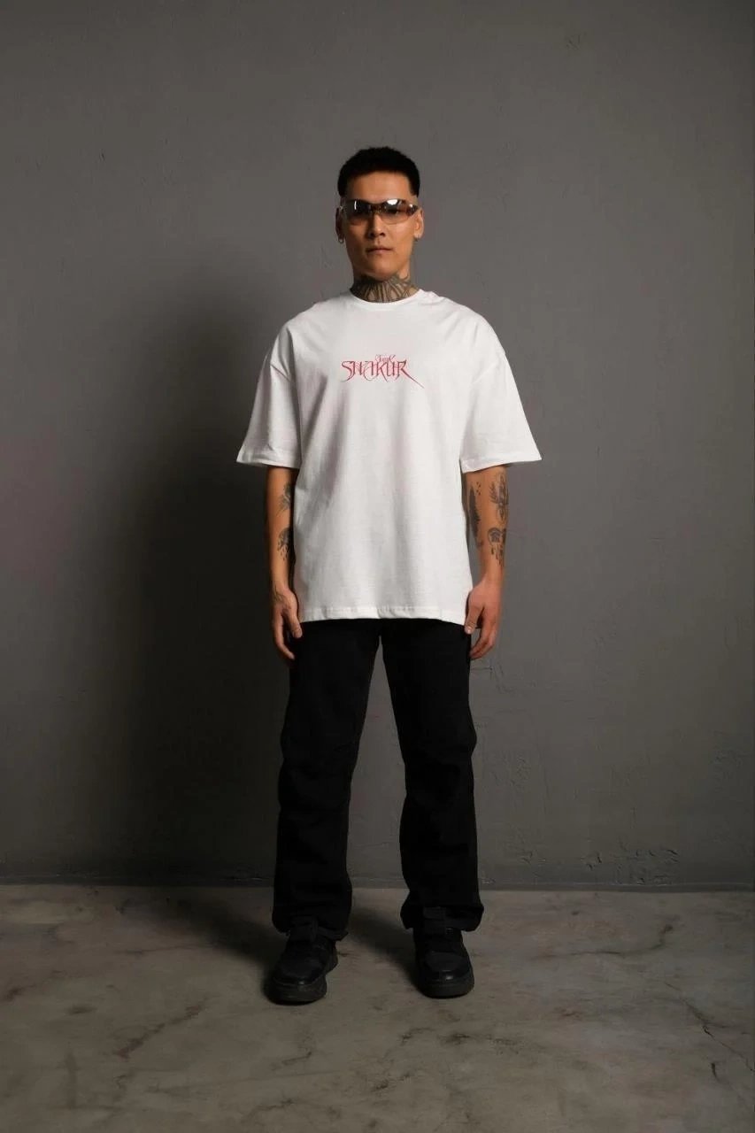 Мъжка бяла тениска с кръгла яка, oversize, с отпечатък 4