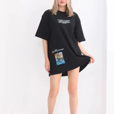 Women's Black Oversize Crew Neck Printed T-Shirt 6