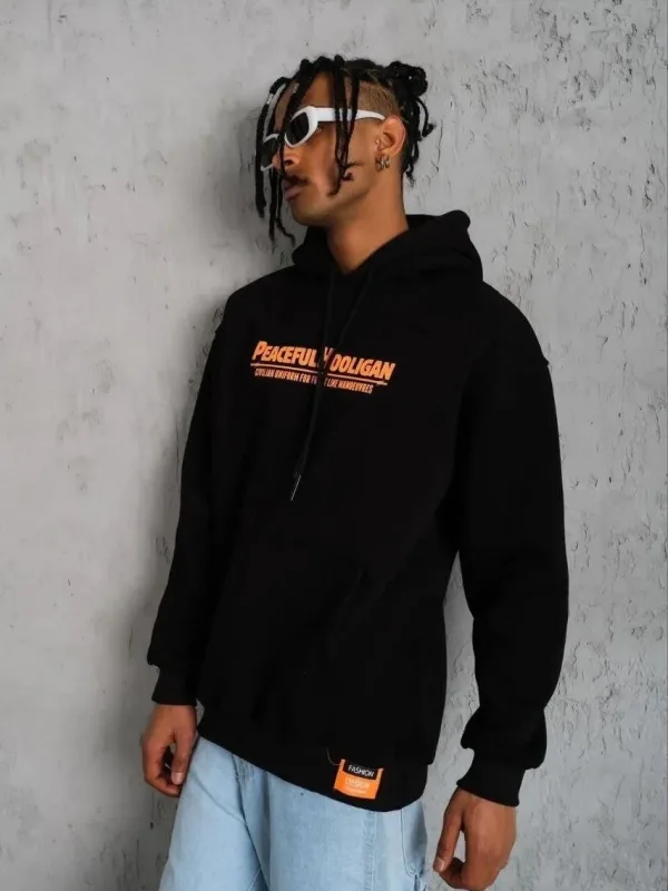 Sweatshirtê Mêran ê Reş Oversize 3 Têl Pembû Bi Kulp û Çap û Berîk 1