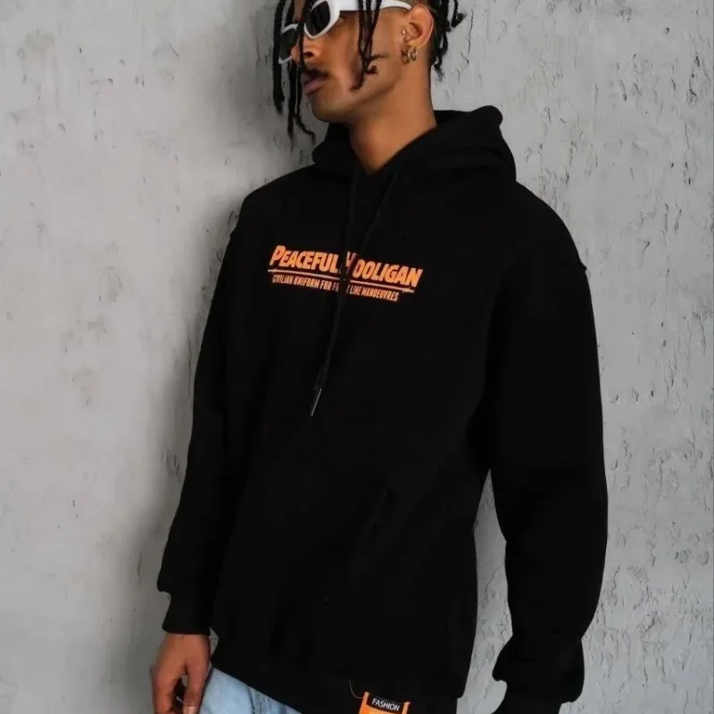 Sweatshirtê Mêran ê Reş Oversize 3 Têl Pembû Bi Kulp û Çap û Berîk
