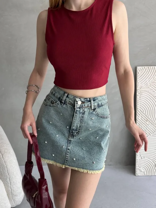 Bordo crop bluza s kaišem na leđima i korzet stilom 3