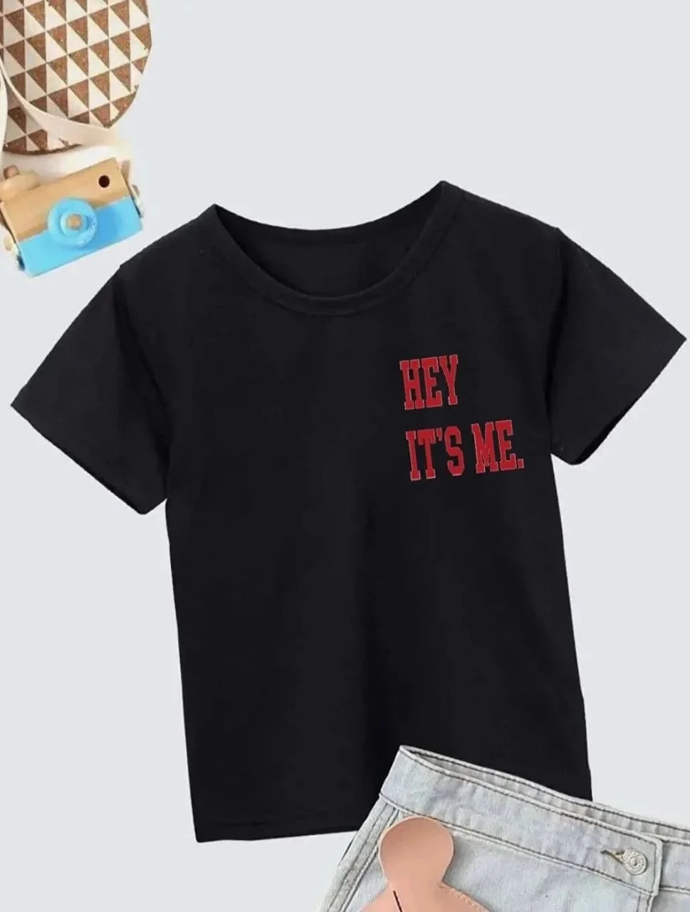 Dětské černé oversized tričko s potiskem a kulatým výstřihem
