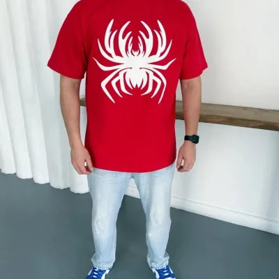 Pánské červené oversized triko s kulatým výstřihem a potiskem pavouka 2