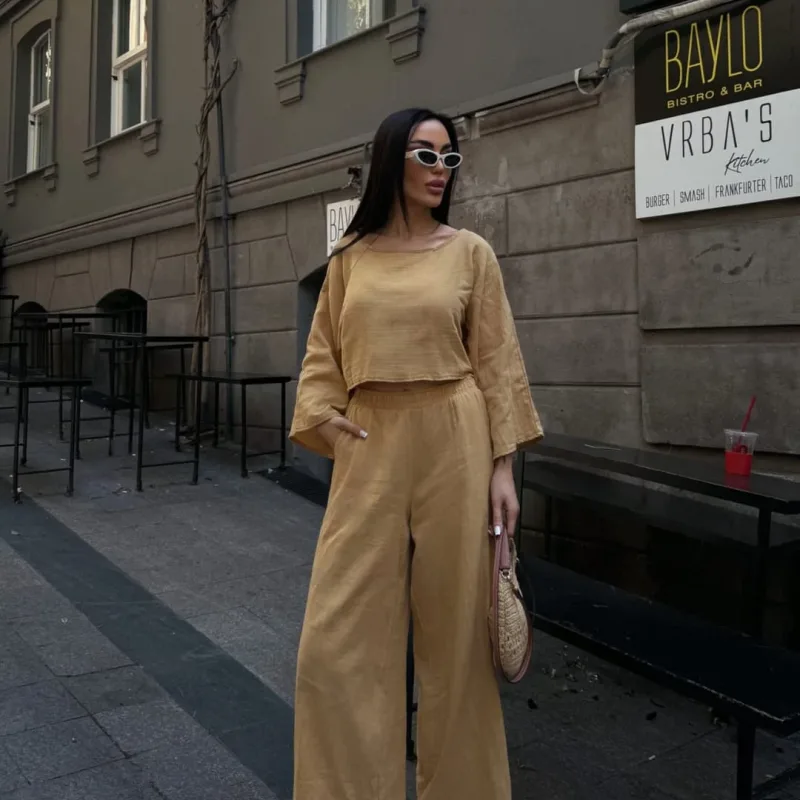 Ťavia mušelínová súprava nohavice a blúzka