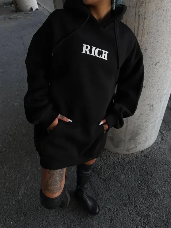 Kadın Siyah 3 İplik Pamuklu Baskılı Kapüşonlu Kanguru Cepli Sweatshirt 1
