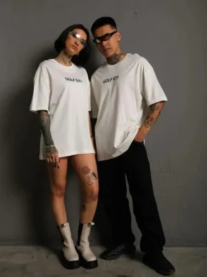 Burra T-shirt i bardhë oversized me print retro makine Golf GTI
