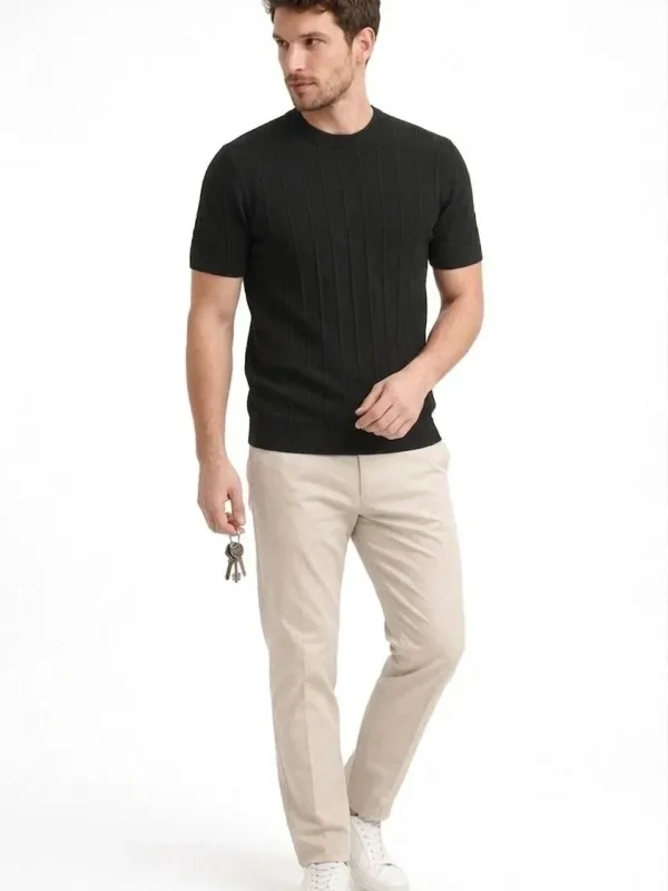 Man Black Crew Neck Ribbed Knit T-Shirt 3