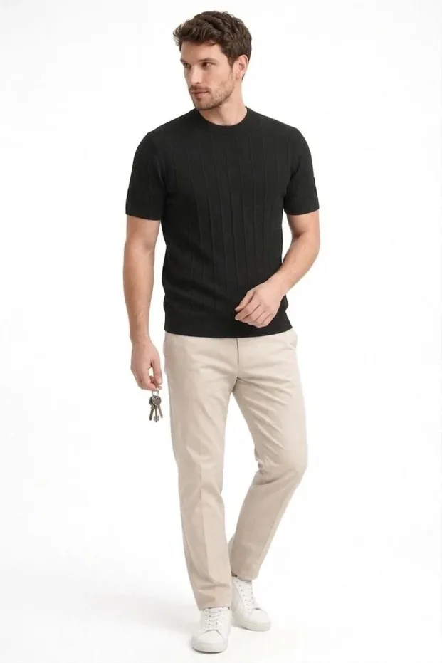 Man Black Crew Neck Ribbed Knit T-Shirt 3