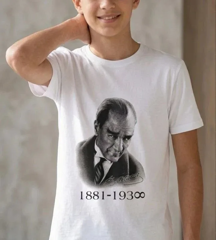 Boys' White Crew Neck Ataturk Printed T-Shirt