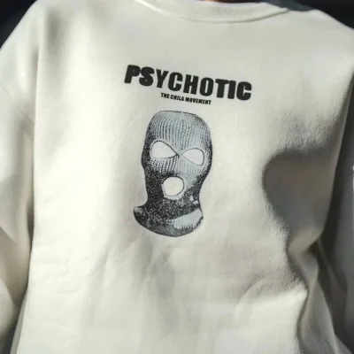 Sweatshirtê Spî ê Mêran ê Bi 3 Têlên Pembû, Stûyê Bisîkletê û Çapkirî 1