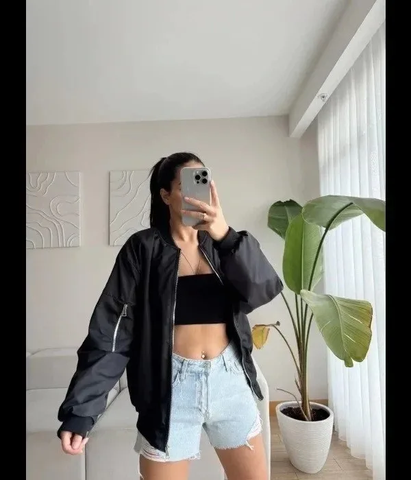 Női fekete oversized cipzáras zsebes bomber dzseki 4