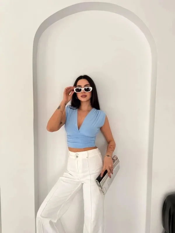 Női babakék vállpárnás ujjatlan V nyakú drapériás spandex crop blúz 2