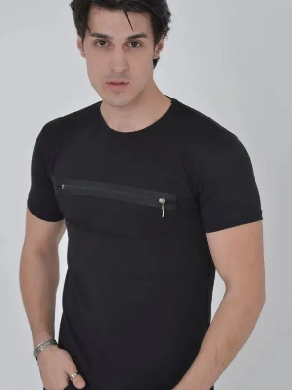 მამაკაცის შავი Slim Fit ველოსიპედის საყელოიანი მკერდზე ელვაშესაკრავიანი მაისური 1