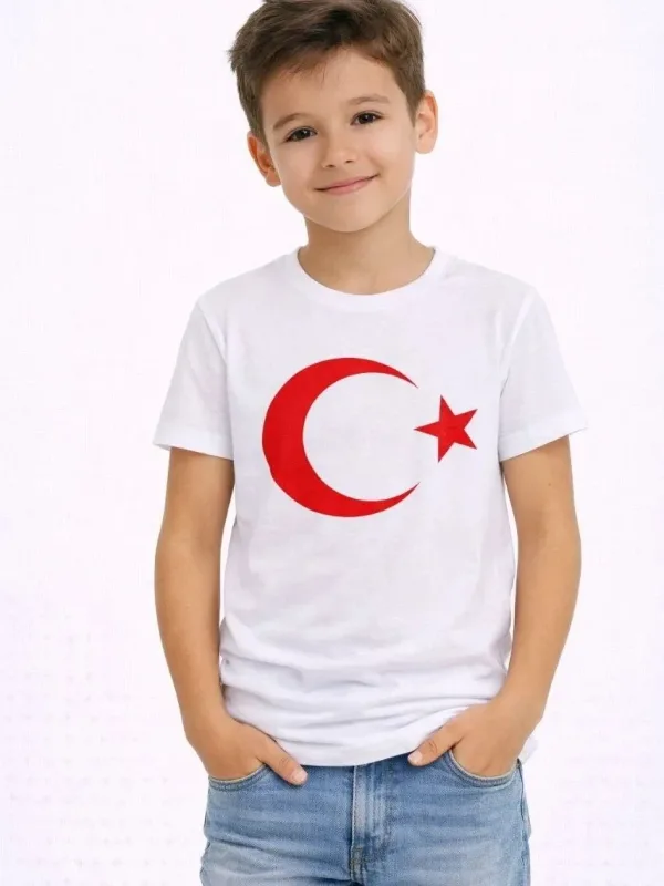 Çocuk Beyaz Bisiklet Yaka Ay Yıldız Bayrak Baskılı Tişört