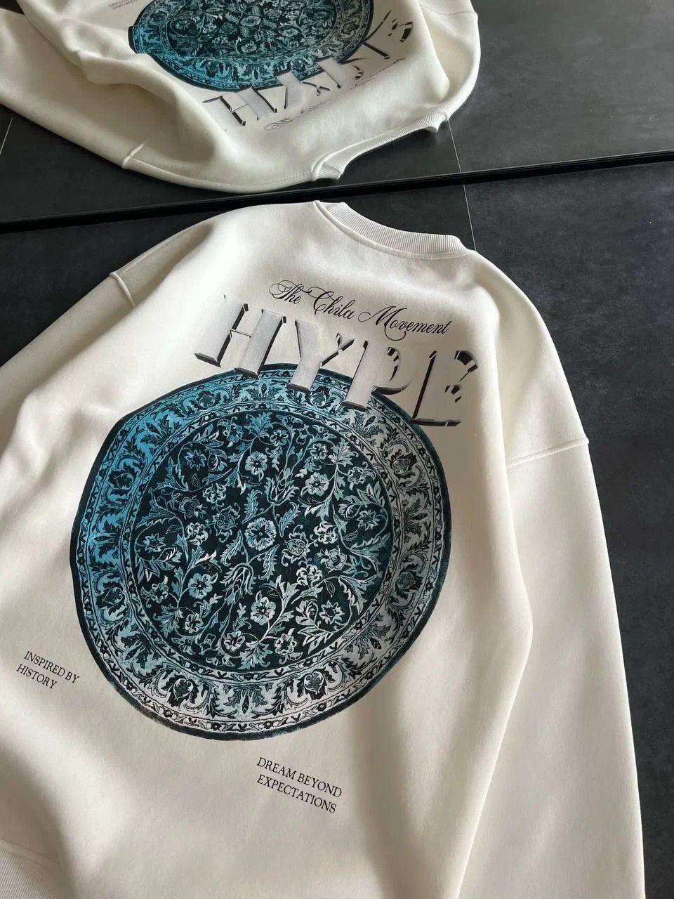 Kadın Beyaz 3 İplik Pamuklu Bisiklet Yaka Baskılı Sweatshirt
