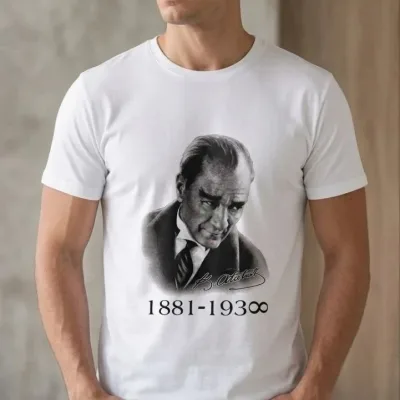 Man White Oversize Crew Neck Ataturk Printed T-Shirt 3