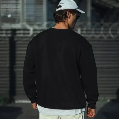 Sweatshirtê Reş ê Mêran ê Bi 3 Têlên Pembû û Stûyê Bisîkletê 2